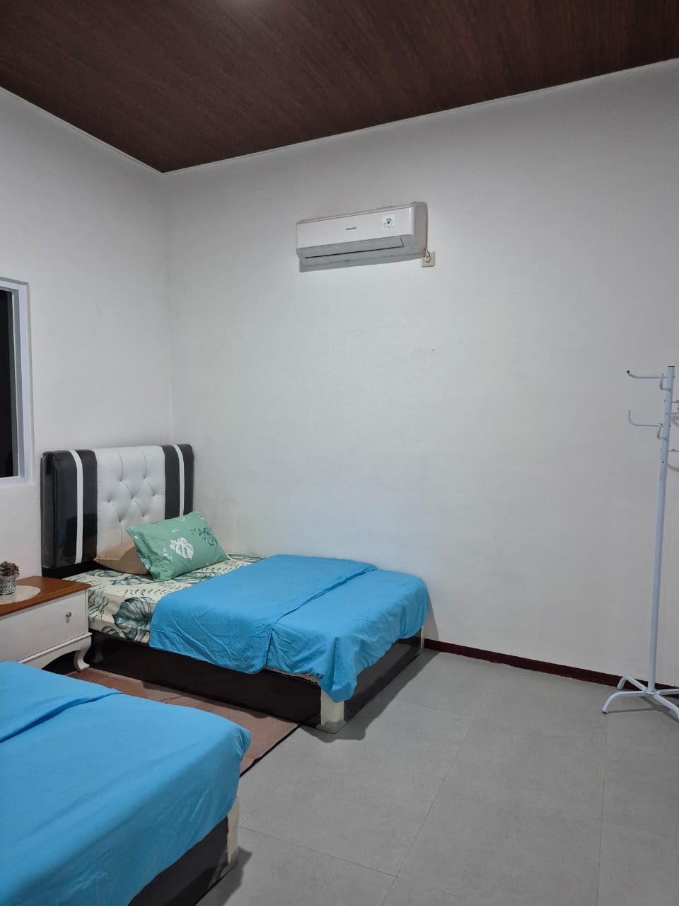 Family and Friends Room